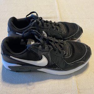 Nike Kids Air Max Sz 6Y